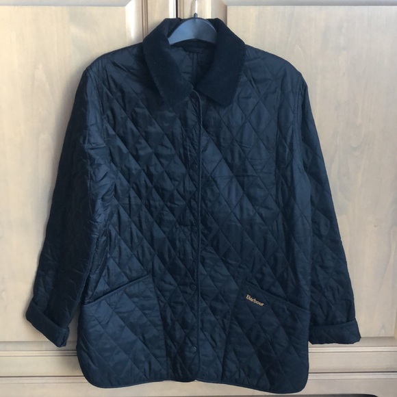 New Barbour Shaped Liddesdale corduroy collar patch pocket quilted puffer jacket - Picture 11 of 15